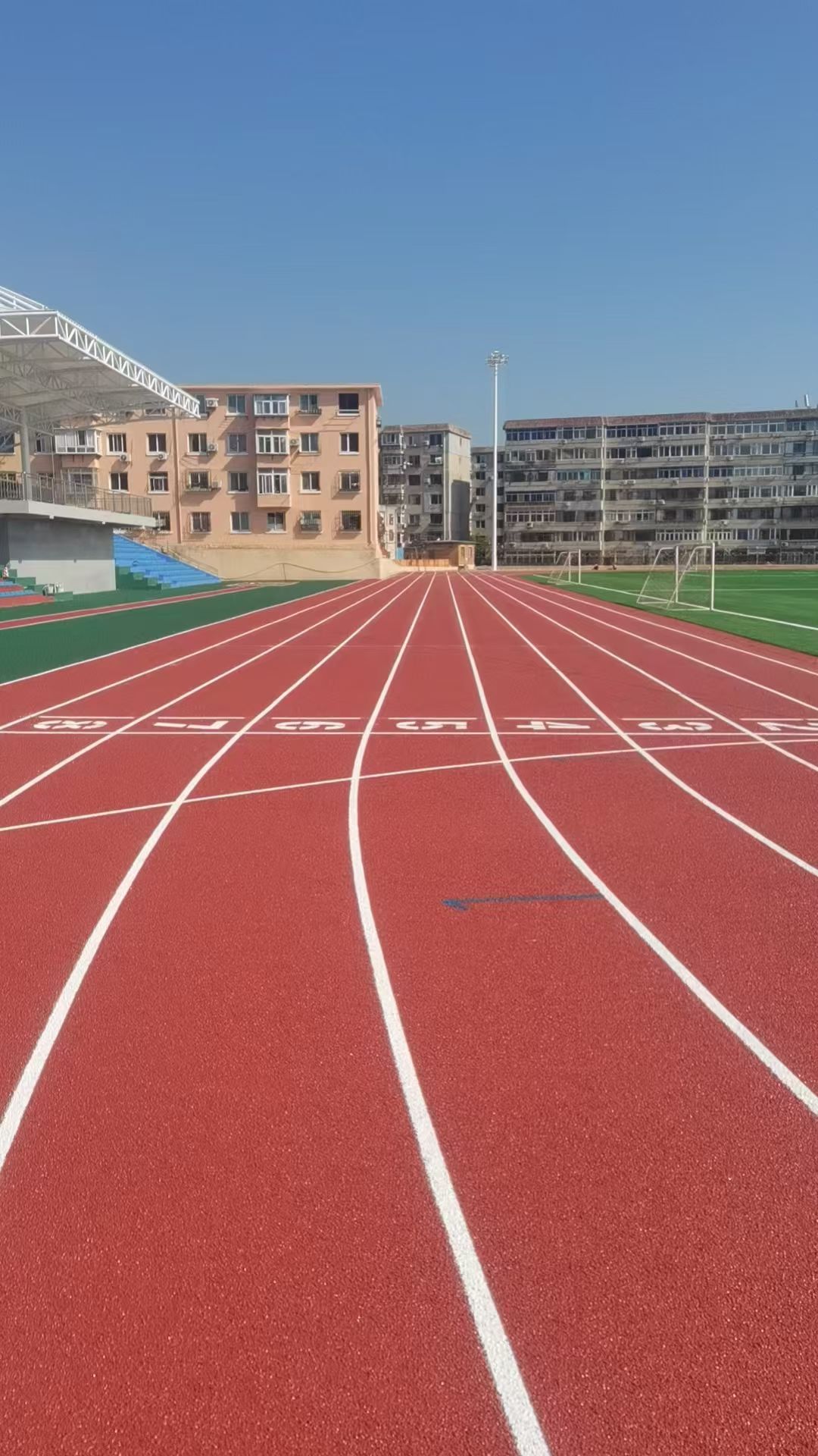 柳州市学校运动操场渗水跑道 - 价格