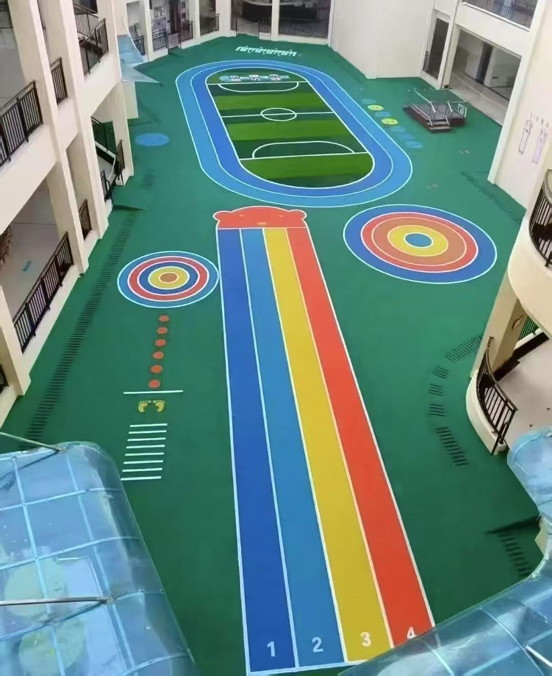 【柳州市】混合型塑胶跑道口碑好的专业厂家，品质可靠服务优秀